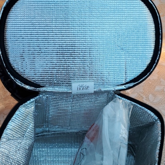 Zebra print Bean Pot Tote, insulated. New. Not personalized. Solid black top. - Picture 5 of 10